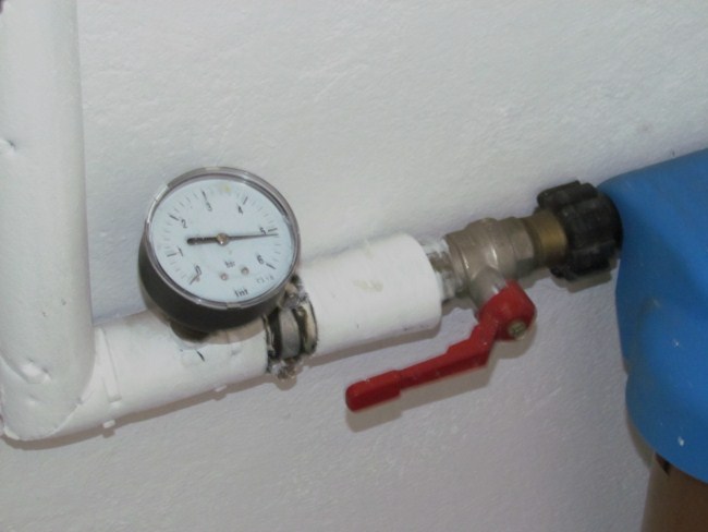 Jak prowadzić przewody rozdzielcze wewnętrznej instalacji wodociągowej