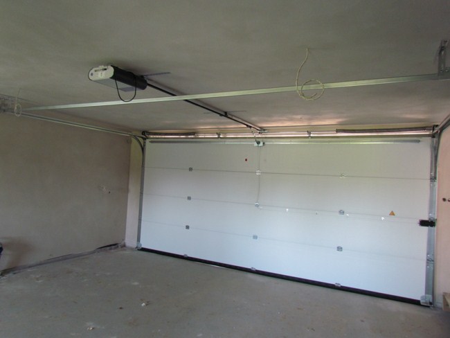 Gotowa brama garażowa