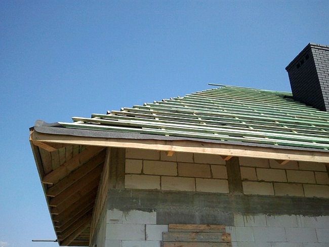 Co to jest jedno lub dwuwarstwowa wentylacja dachu