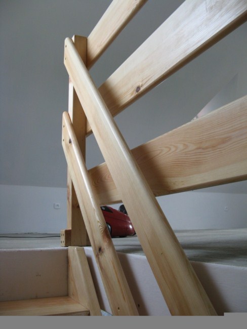 Jak zabezpieczyć drewniane schody